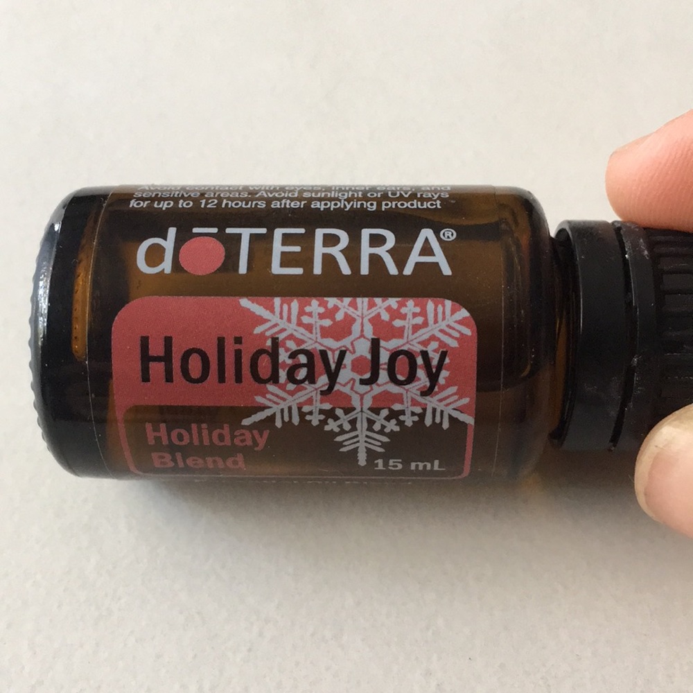 Doterra Holiday Blend essential oil